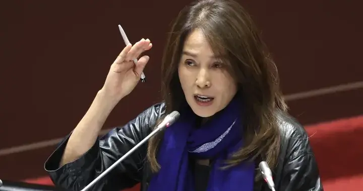 当选民众党主席,黄国昌发声:让柯文哲回来时感到骄傲