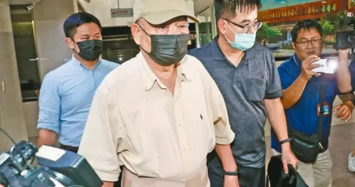 柯文哲没戴戒具出席亡父葬礼,赖清德办公室也想派人参加被拒