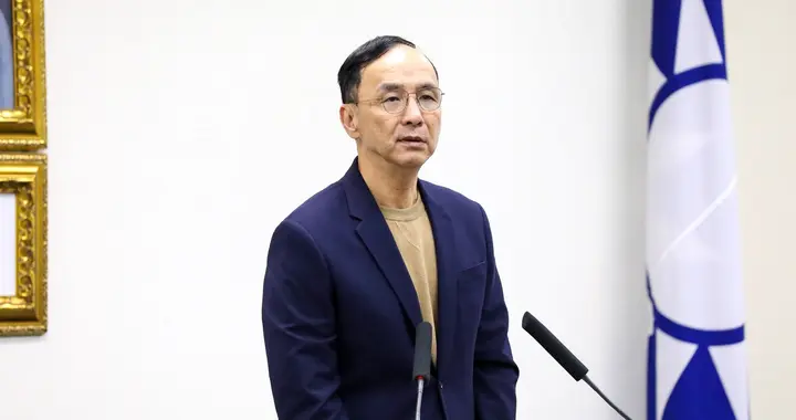 叹台湾校园“越来越绿”,统派青年:“台独”拖垮台湾高教竞争力