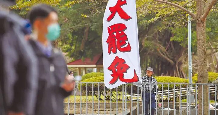 罕见现身!柯文哲亲弟弟首谈父亲遗愿:希望哥哥能够回来