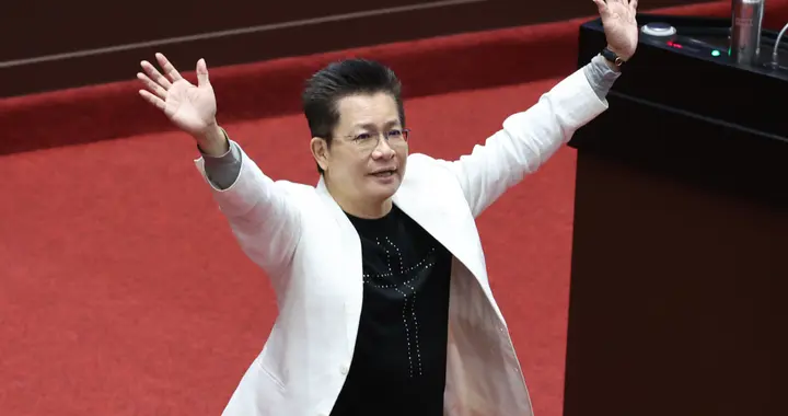 叹柯文哲为何要被一直羁押,陈佩琪:下跪磕头求公平可以吗?