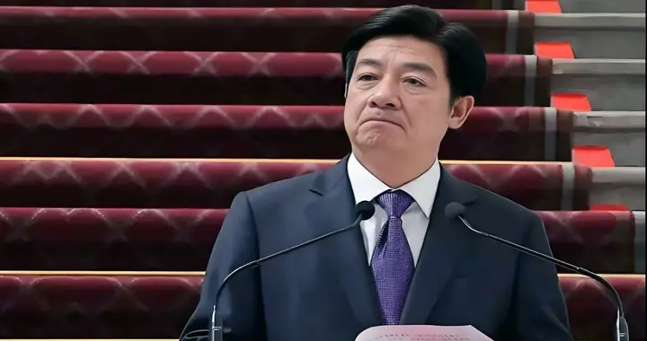 绿能你不能?陈学圣揭郑丽君连冻3年预算:别上民进党的当
