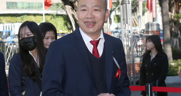 民进党支持度逆势涨2%?赖清德操作“抗中”,三成狂热绿粉裹挟全台湾