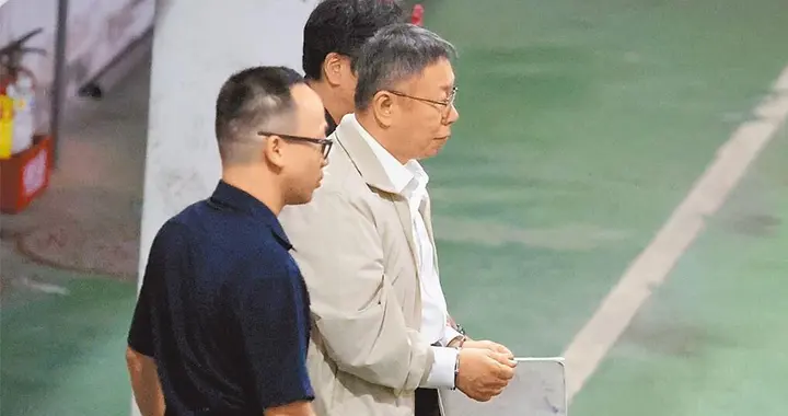 叹台湾校园“越来越绿”,统派青年:“台独”拖垮台湾高教竞争力