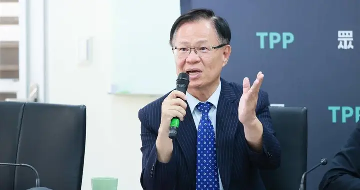 卖选举文宣品算政治献金吗?柯文哲幕僚与“小英男孩”吵起来了