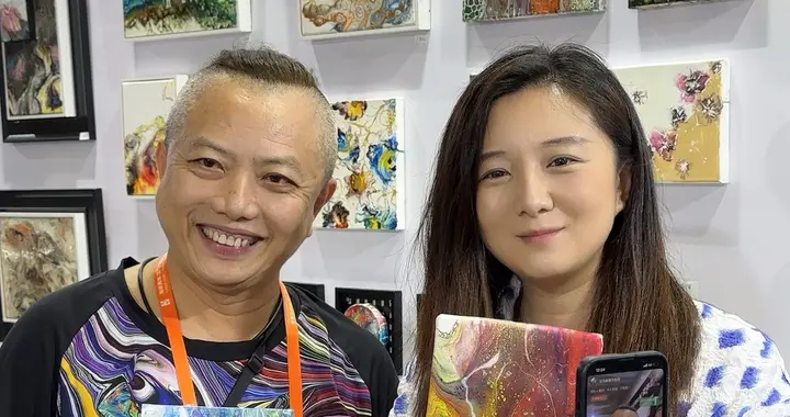 因反对在门市进行罢免蓝营民代连署,路易莎咖啡竟遭“青鸟”出征