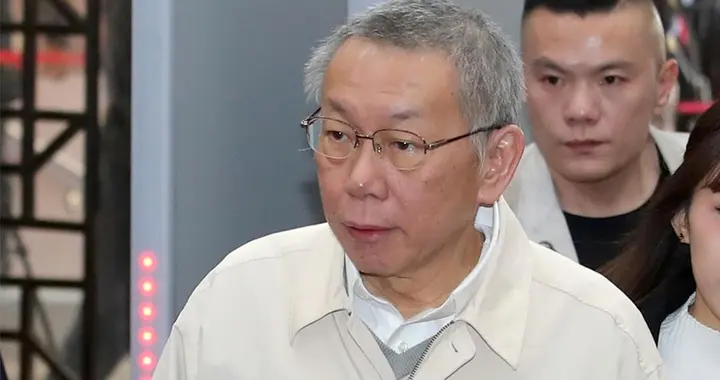防再被说“脱衣求碰瓷”,陈玉珍今日穿搭曝光:不容易被扯破