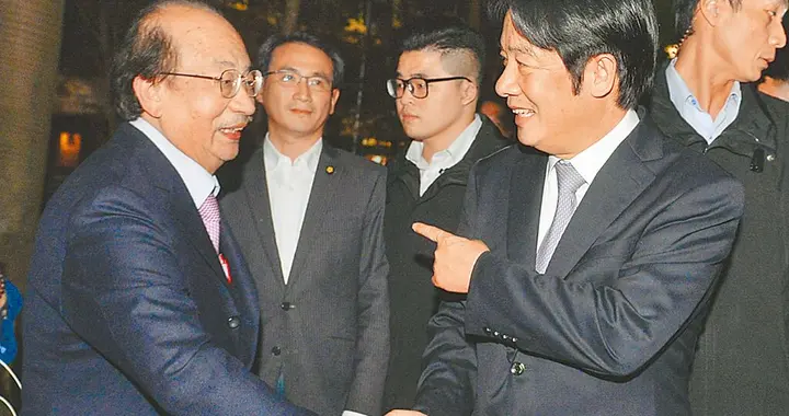 岛内最新民调出炉,力推“大罢免”后果,绿营民代满意度惨垫底!