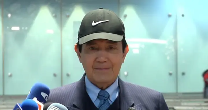 泽连斯基与特朗普骂战后,台湾人最关心这件事:他醒了没?