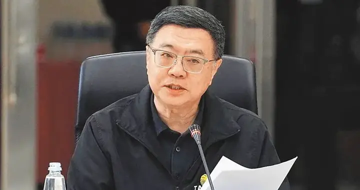 义消留言感谢廖伟翔直播竟遭绿营侧翼出征,“历史哥”揭造谣抹黑