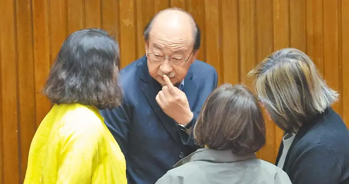 台名嘴:赖清德当局迫害陆配,助推“大罢免”二阶连署