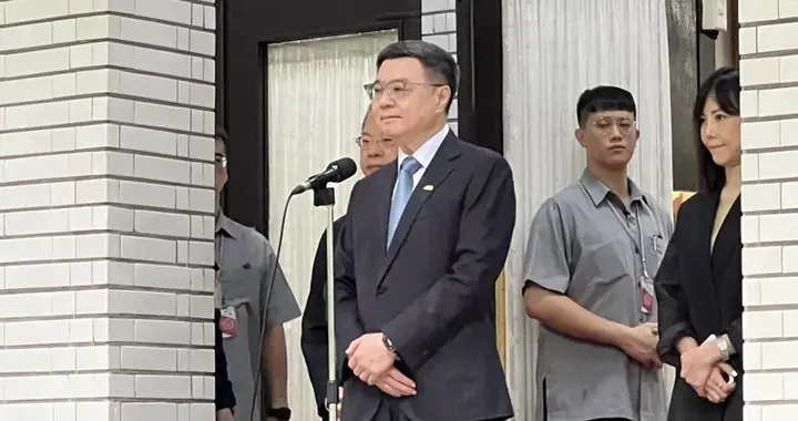 柯文哲父丧暂解禁见却闪到腰,名医预测:4月有望交保或解禁