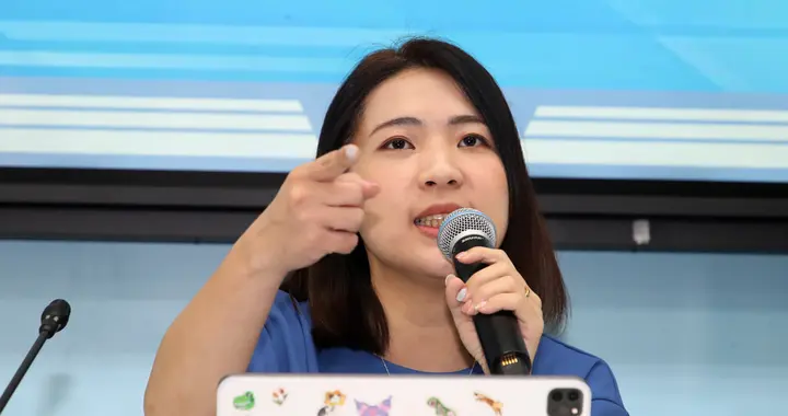 马英九:高昂军费对台湾是沉重负担,用对话取代对抗,创造两岸双赢