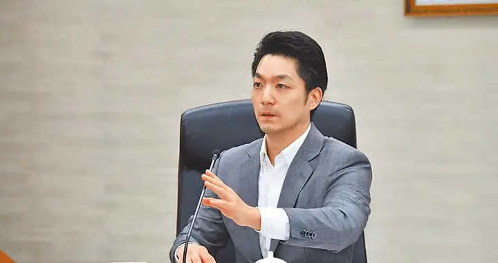 绿媒“三民自”信任度吊车尾,标案却拿到手软,台式“言论自由”沦笑话
