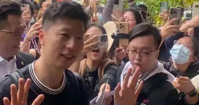 被曹兴诚抹红,翁晓玲批造谣成性:没捐钱还死不认错
