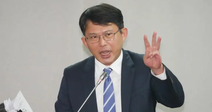 绿营民代罢免案一阶段需补件,朱立伦批台“中选会”筛选标准不一