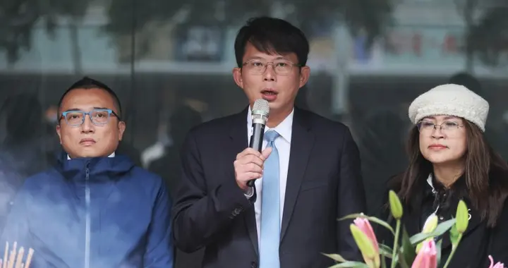 反噬了?与亲绿侧翼罢免团体合作不畅,民进党高官被问到脸色铁青