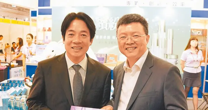 国民党民代冲上发言台围住卓荣泰,怒轰不知人间疾苦