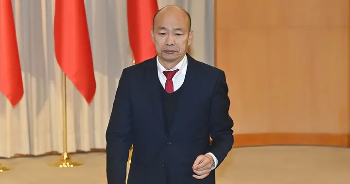 韩粉在等穿云箭!“最强菜农”忧台湾无制衡力量,喊话韩国瑜站出来